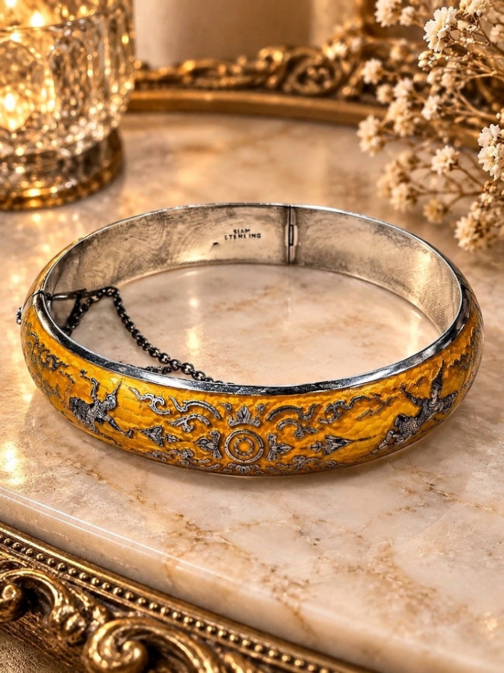 Vintage Siam Sterling Silver Bangle Bracelet Yellow Enamel Thai Niello Hinged